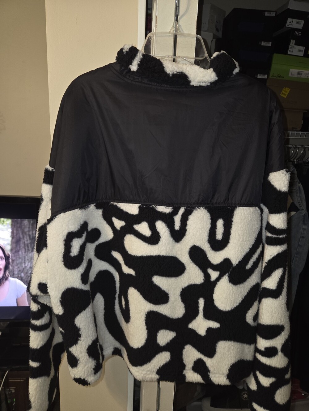 Grayson Threads Fleece Pullover - Picture 3 of 4